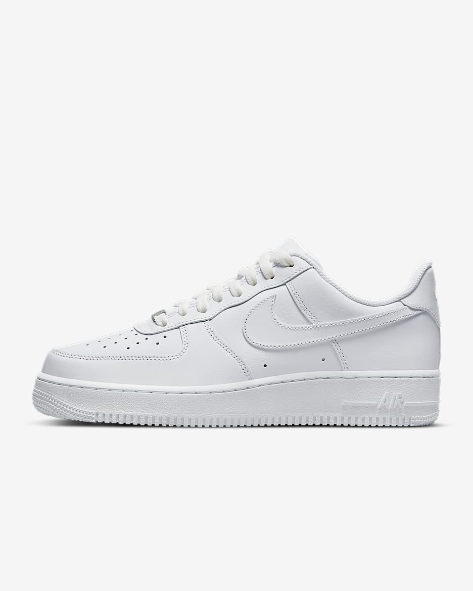 Nike Air Force 1 / white