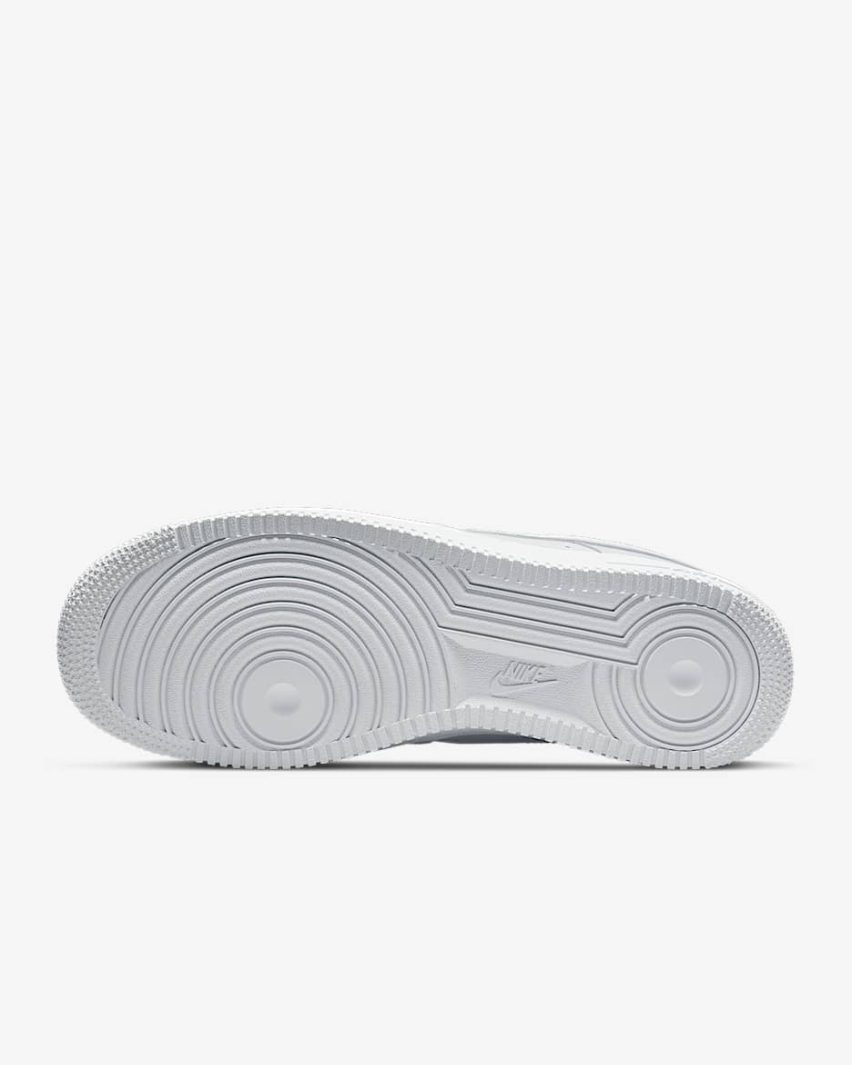 Nike Air Force 1 / white