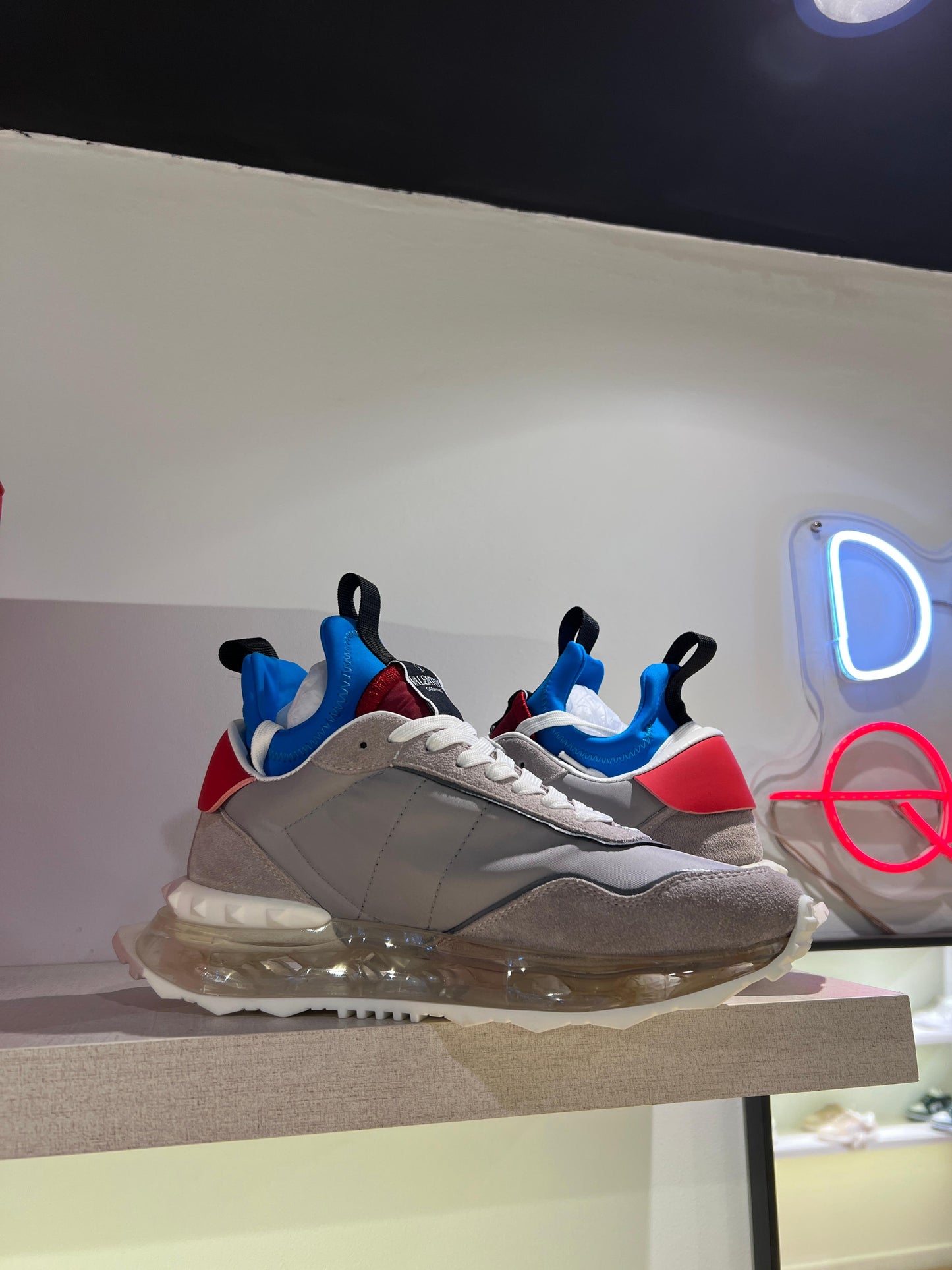 valentino garavani netrunner