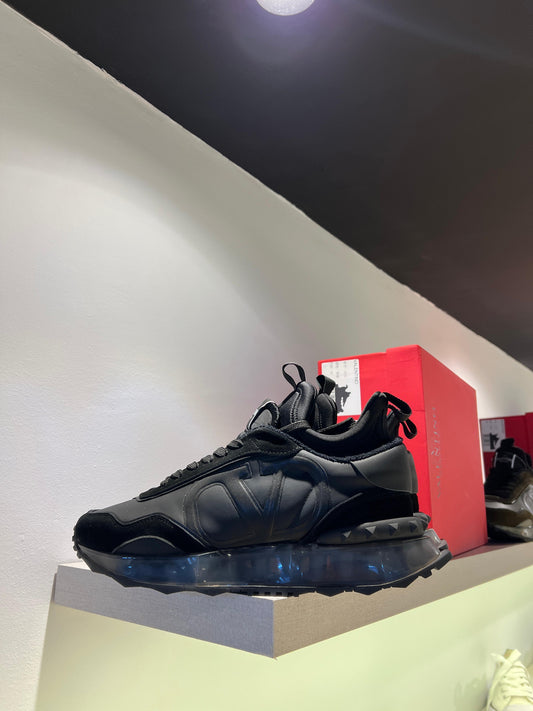 valentino garavani netrunner black