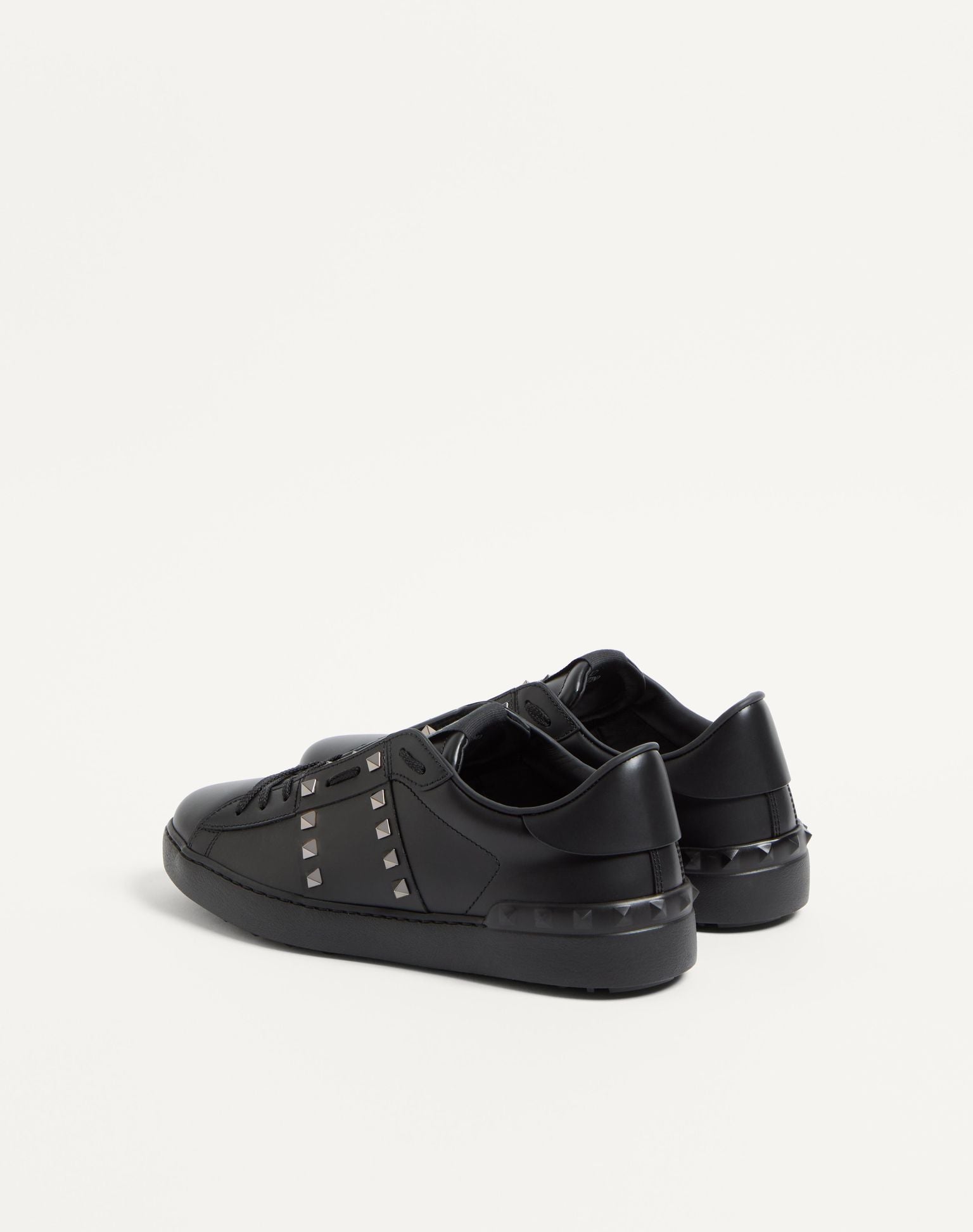 Valentino Garavani
Rockstud Untitled leather