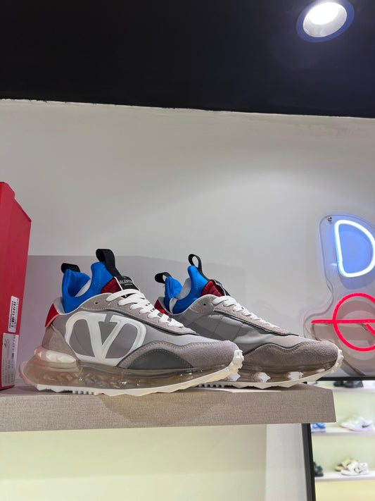 valentino garavani netrunner