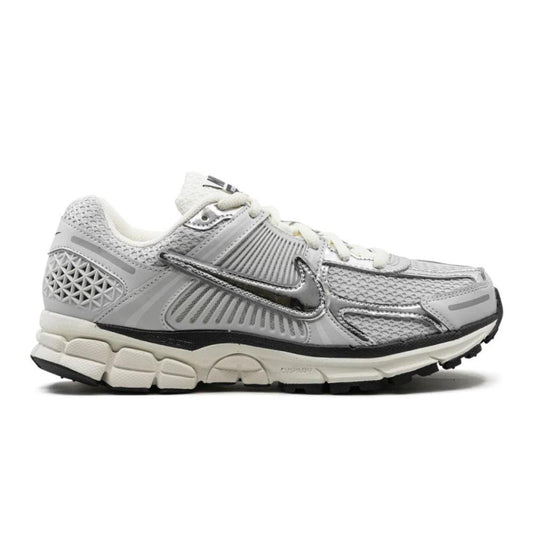 Nike vomero 5