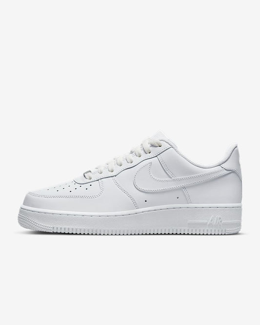 Nike Air Force 1 / white