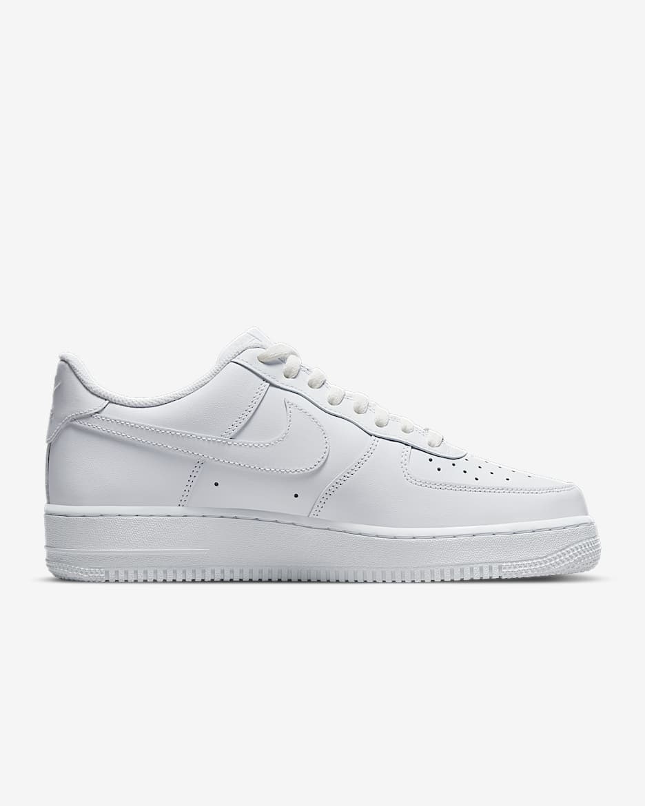 Nike Air Force 1 / white